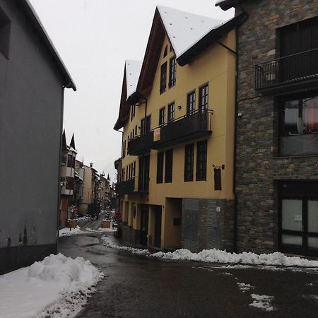 Apartaments Morello エステリ・ダネウ エクステリア 写真